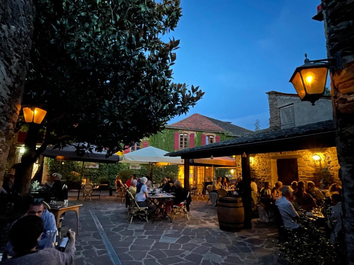 Les Magnolias Hotell Curvalle Eksteriør bilde