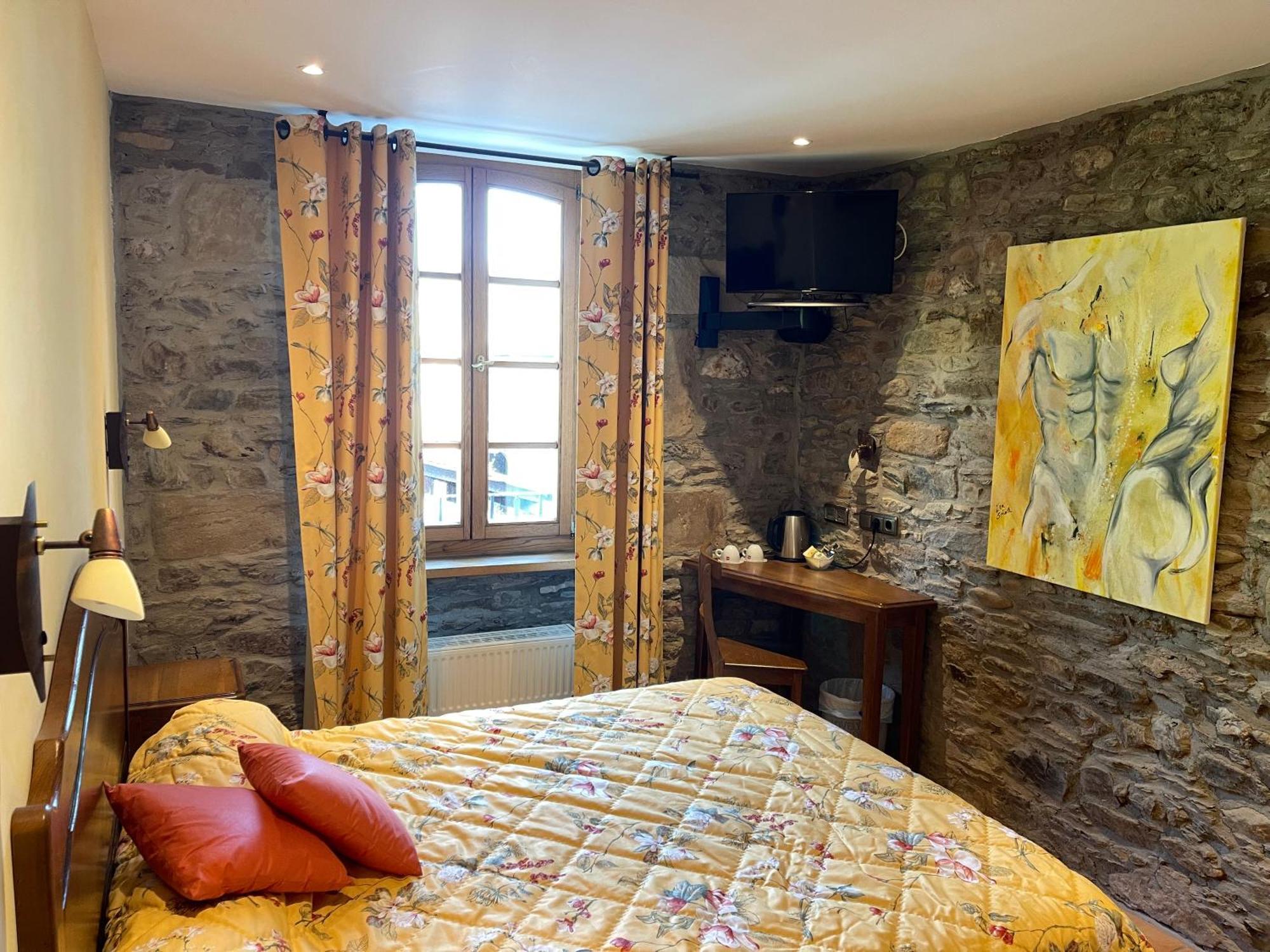 Les Magnolias Hotell Curvalle Eksteriør bilde
